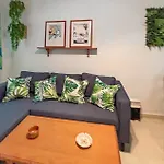 Three Bedroom Cozy In Torrevieja