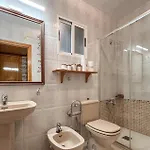Three Bedroom Cozy In Torrevieja