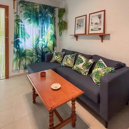 Three Bedroom Cozy In * Торевьиа