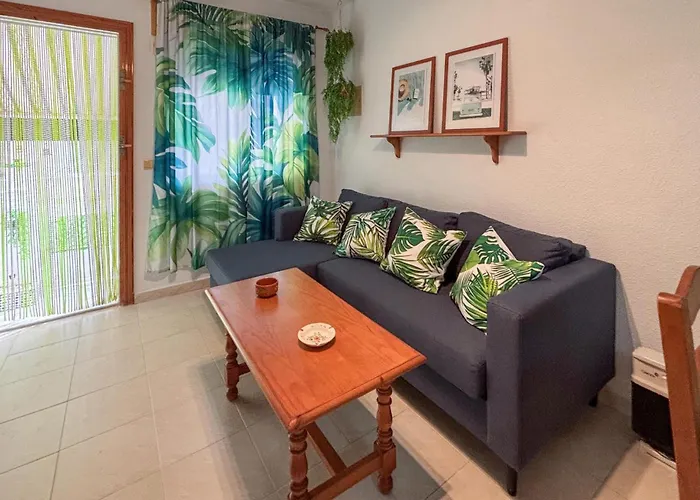 Three Bedroom Cozy In * Torrevieja